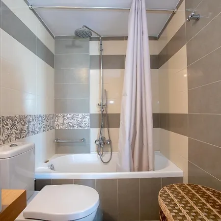 Linda Apartament Tolón